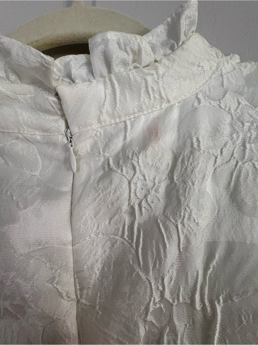 Able White Topwith Textured Label Detail - Picture 4 of 5
